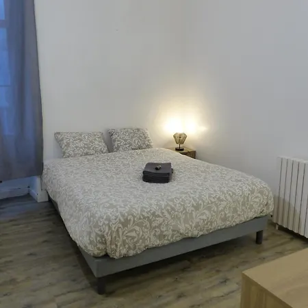 Viarme - Grand T4, 6 Pers Au Calme En Centre Apartment Nantes