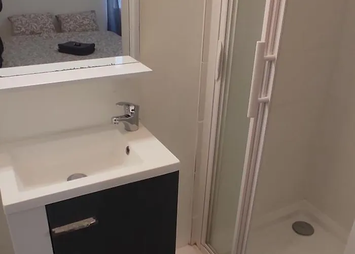 Viarme - Grand T4, 6 Pers Au Calme En Centre