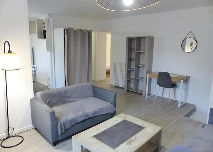 Viarme - Grand T4, 6 Pers Au Calme En Centre *